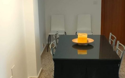 Piso en Constantina, Sevilla.