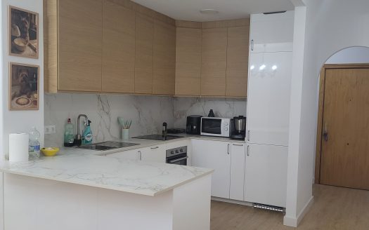 Habitación Exterior en Avda. Juan XXIII, Málaga Capital.