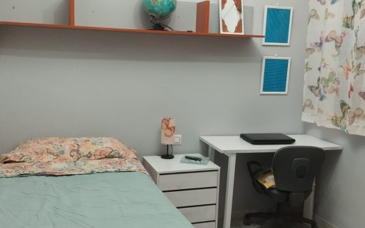 Habitación en San José de la Rinconada, Sevilla.