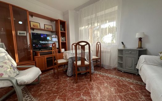 Casa en Cogollos Vega, Granada. 430 wifi incluido