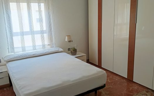 Piso centro en Almería Capital.