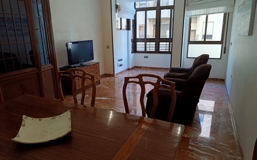 Piso centro en Almería Capital.