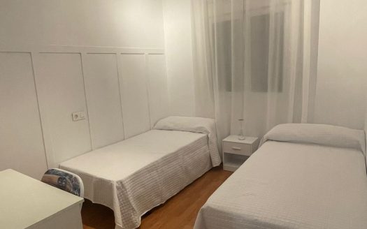 Piso en Almería Capital.