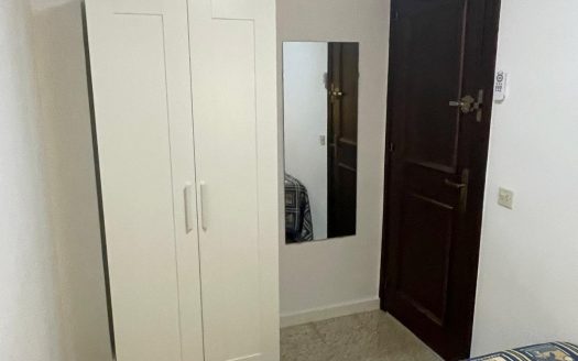 Habitación en Ciudad Jardín, Málaga Capital. Disponible en Marzo