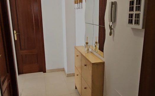 Apto en Algeciras, Cadiz.