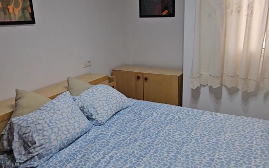 Apto en Algeciras, Cadiz.