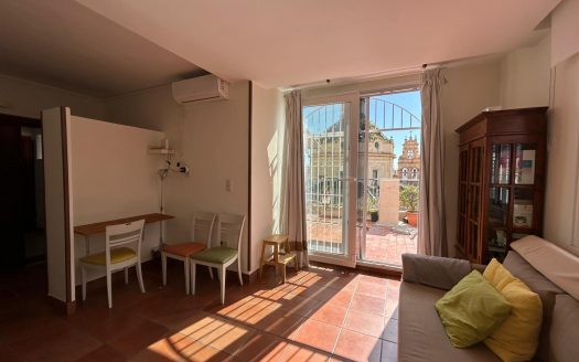 Habitación Ático plaza de la Merced, Huelva Capital.