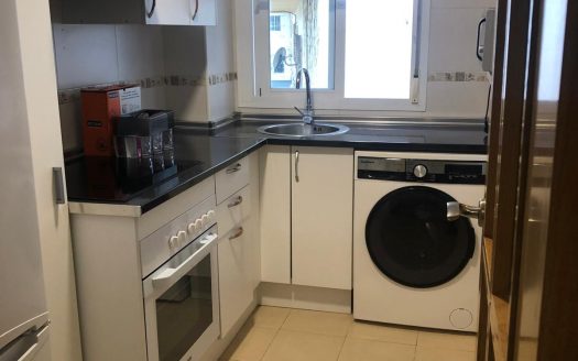 Habitación Pasaje Saturno, Málaga Capital.