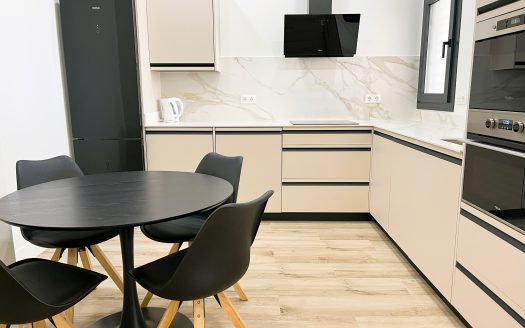 Habitación en Nervión, Sevilla Capital.