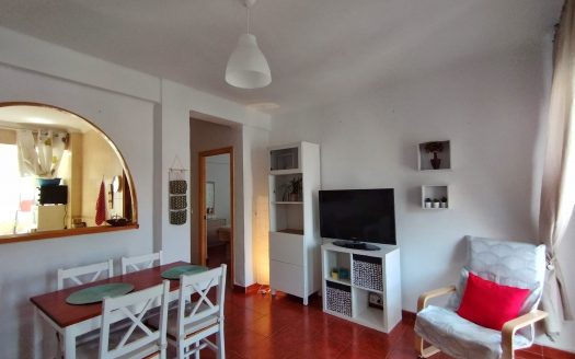 Apto centro Nerja, Málaga.