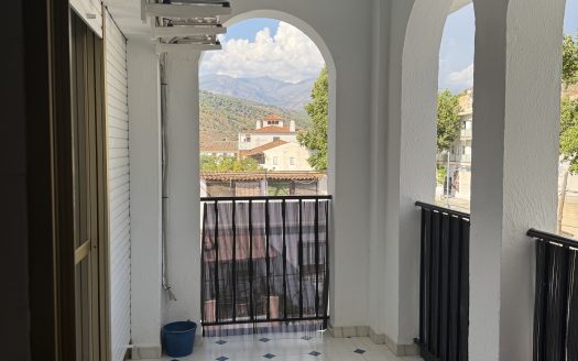 Piso en Vélez de Benaudalla, Granada.