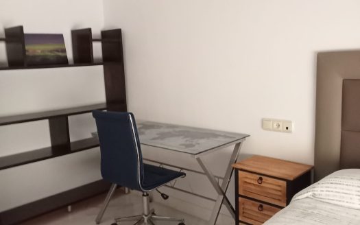 Habitación con baño privado en Motril, Granada.