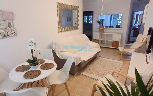 Apto centro Nerja, Málaga.