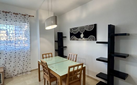 Piso en La Línea de la Cocepción, Cádiz.