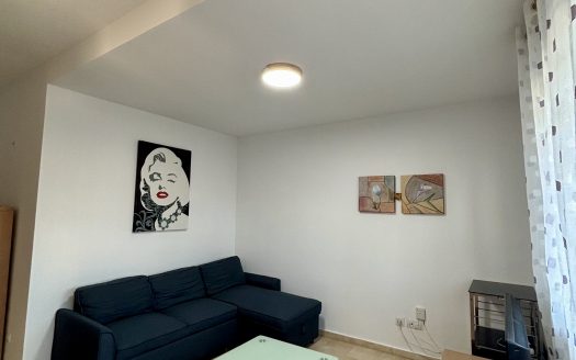 Piso en La Línea de la Cocepción, Cádiz.