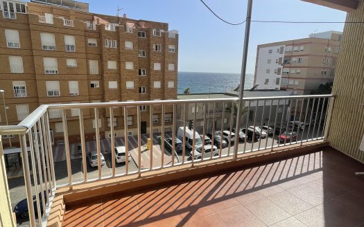 Piso en La Caracola, Adra, Almería.