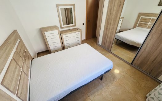 Habitación en Puerto Oncala, Málaga Capital.