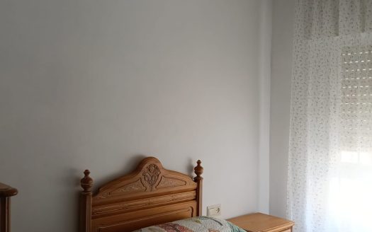 Habitación centro de Motril, Granada.