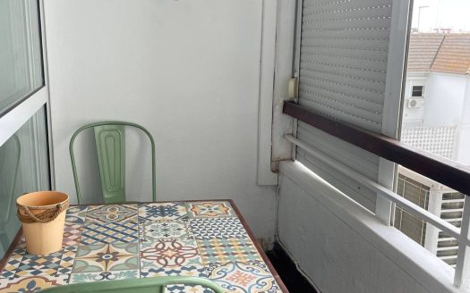 Piso en barrio Los Príncipes, Sevilla Capital.