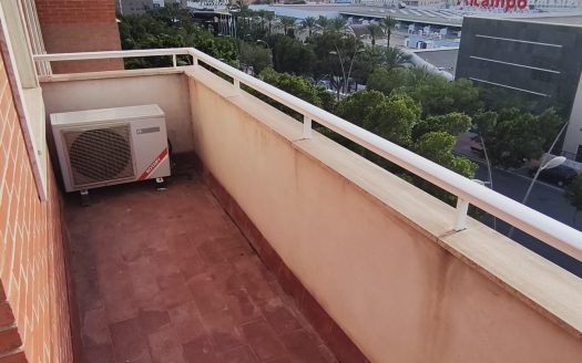 Piso en Avd del mediterráneo, Almería Capital.