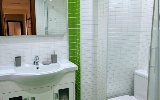 Habitación en Avda. Doctor Marañón, Málaga Capital.
