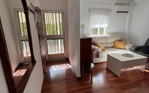 Habitación en el Juncal-Nervión, Sevilla.