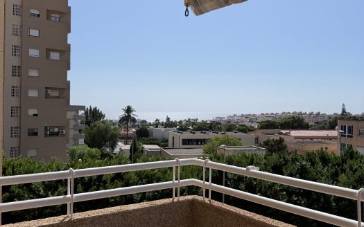 Piso en Campillo del Moro, Aguadulce, Almería.